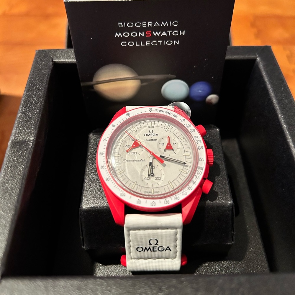 OMEGA X SWATCH Mission to Mars Moonswatch